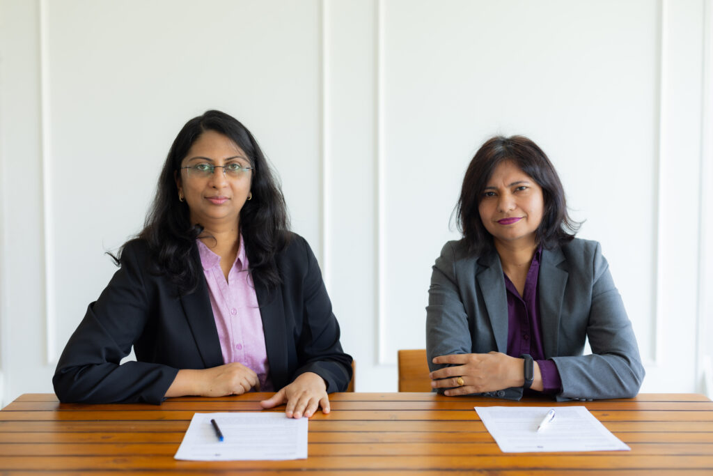 Bhavya Purana Hosadurgam (CEO and Founder, Freshreview) and Shubhra Shrivastava (CEO, Garageplug).